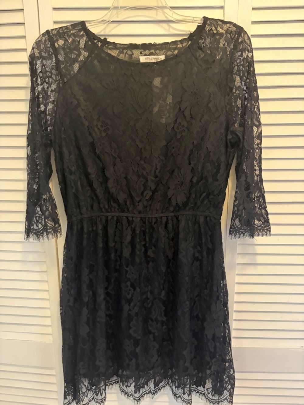 Black Lace Women's Dress - Elegant Sheath Style